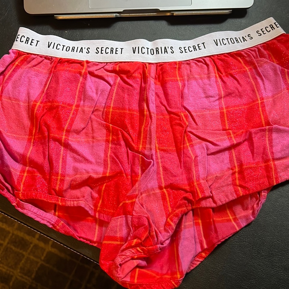 Victoria’s Secret Sleep Short